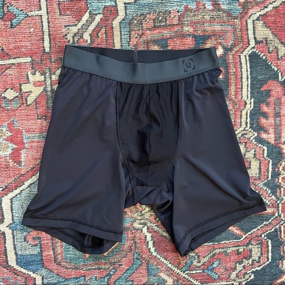 Lululemon LTT Black Boxers Small - Picture 3 of 8